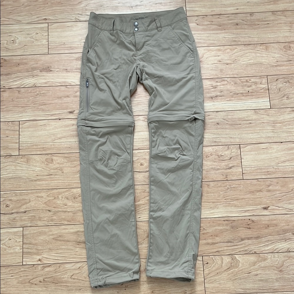 Columbia women's Khaki Cargo Pants